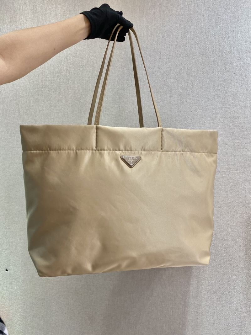 Pra*a tote bags